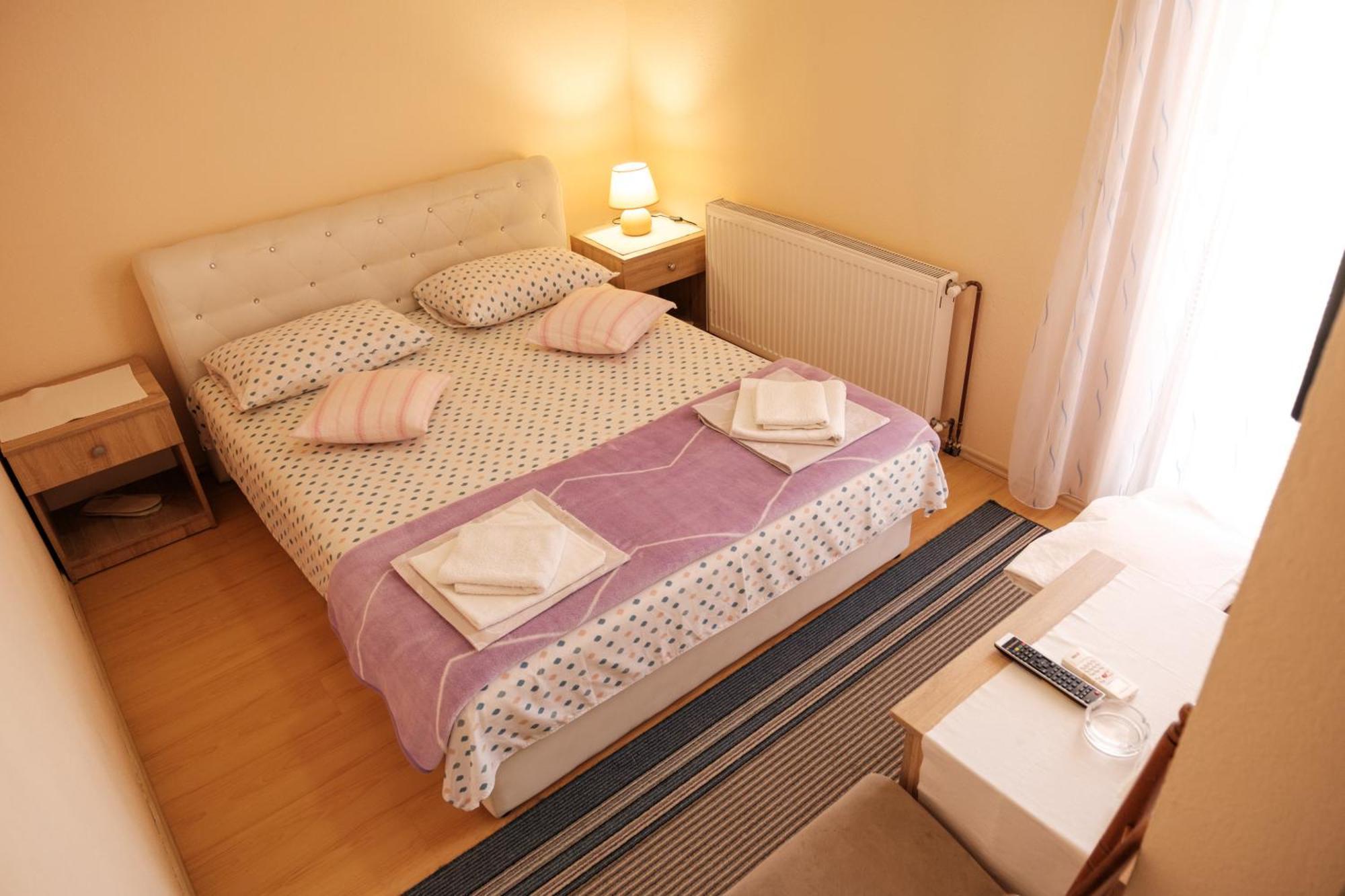 Guesthouse "Ines" Doboj Exterior photo