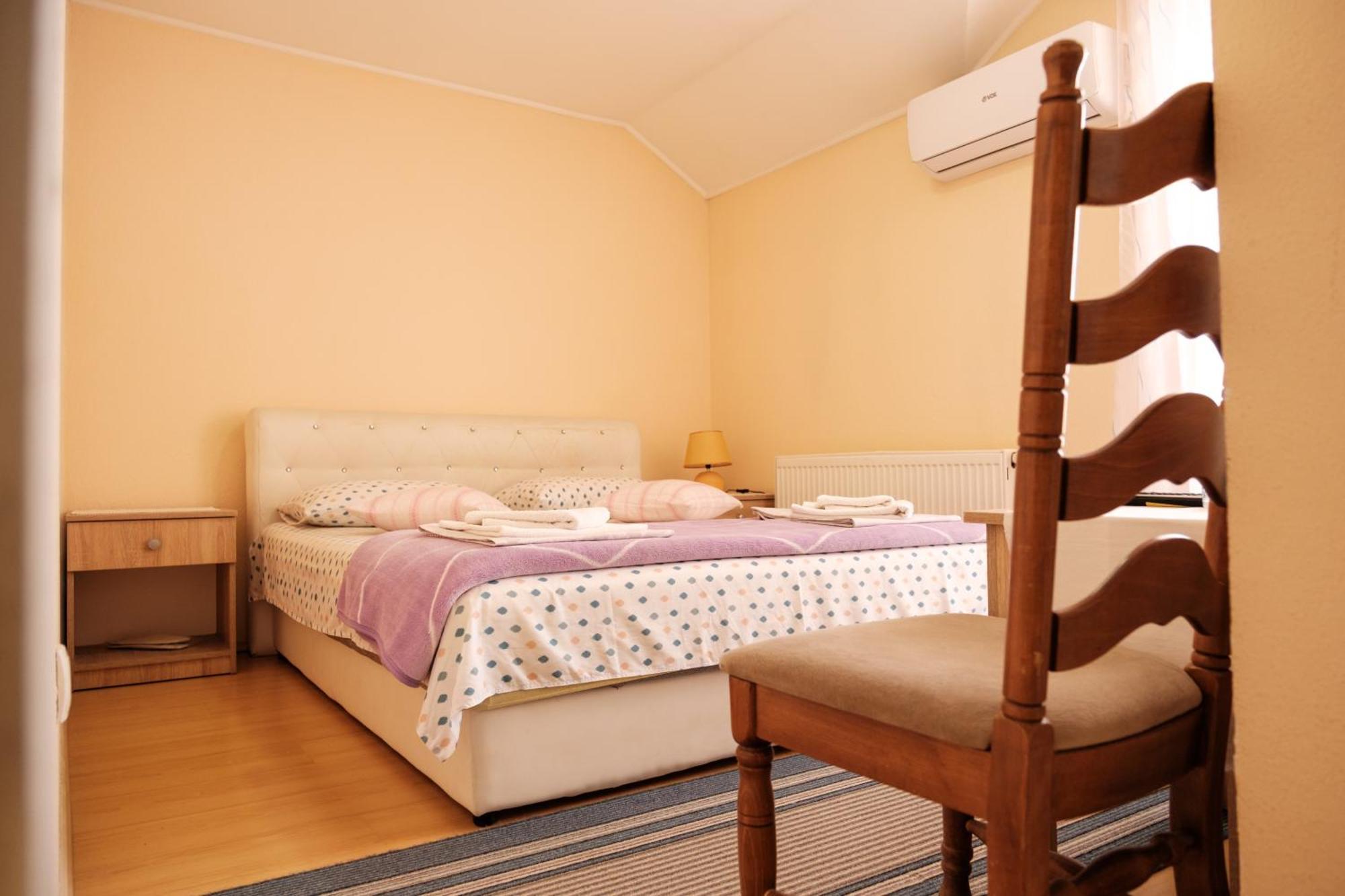 Guesthouse "Ines" Doboj Exterior photo