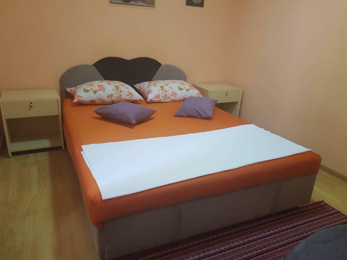 Guesthouse "Ines" Doboj Exterior photo