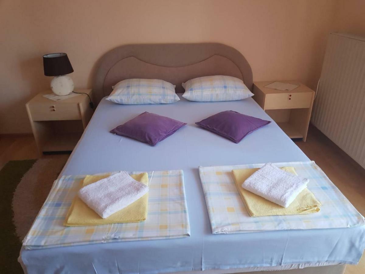 Guesthouse "Ines" Doboj Exterior photo